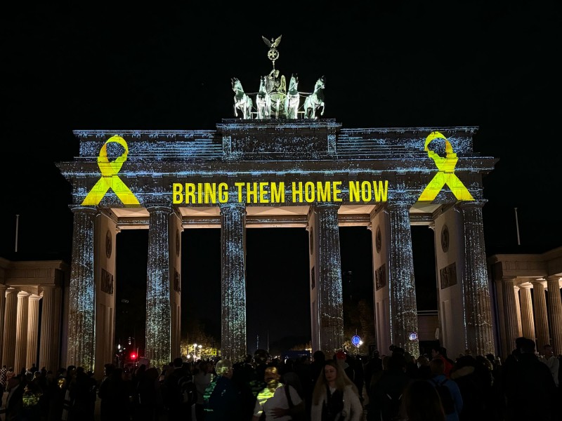 Gestures of Solidarity from Across the Globe