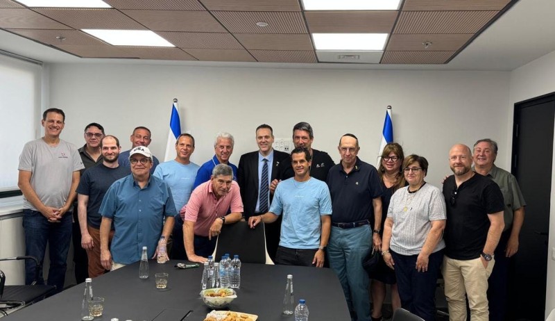 משלחת הסולידריות עם מיקי זוהר